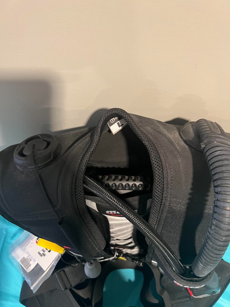 Mares Bolt Integrated SCUBA BCD Large NEW