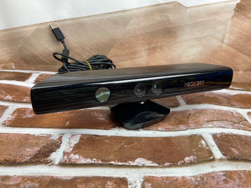 Microsoft XBOX 360 Kinect Sensor Bar Model 1414 Black
