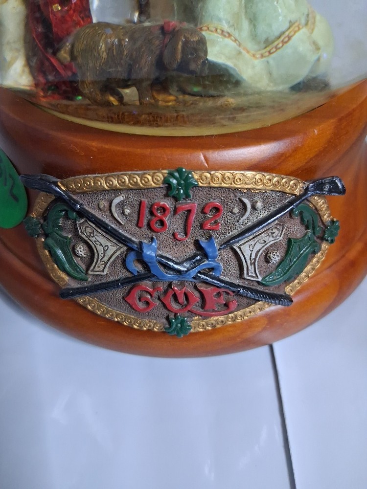 WESTLAND OLD WORLD GOLF SNOW GLOBE