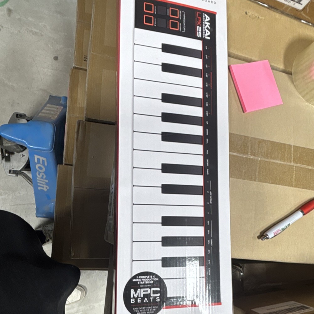 Akai LPK25 Keyboard Controller 25 Synth Keys USB Arpeggiator Software Included