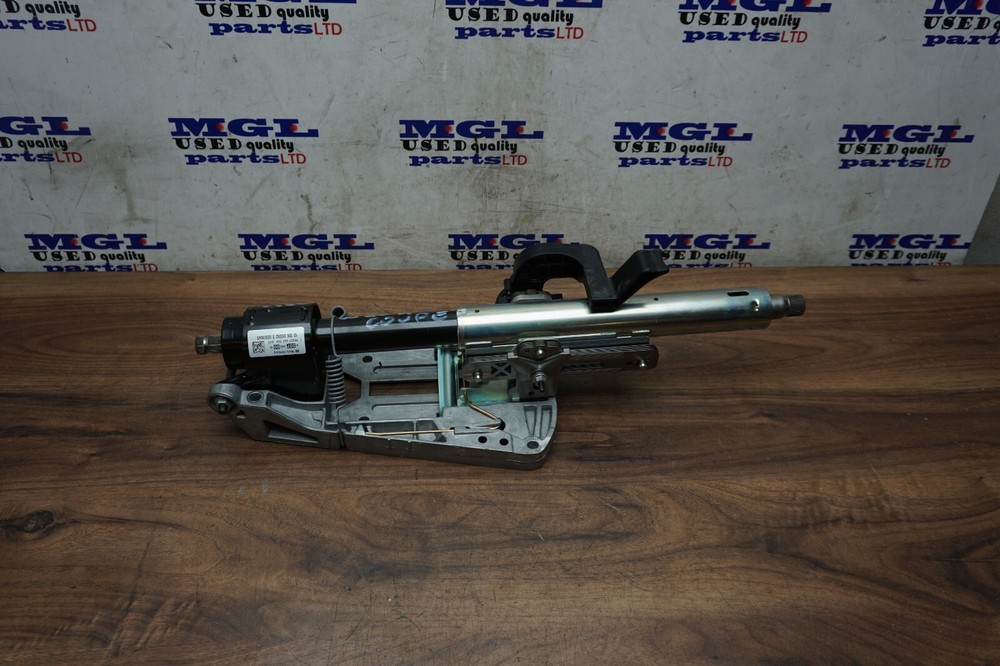 MERCEDES E CLASS C207 W207 MANUAL STEERING COLUMN A2074600016   2010-2017