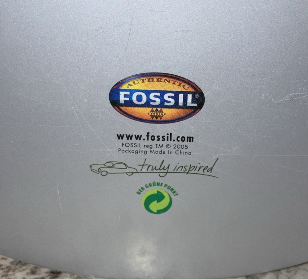 Fossil Motorcycle Desk Clock 2005 Wheels Kickstand Handlebars Move. 1 Headlight
