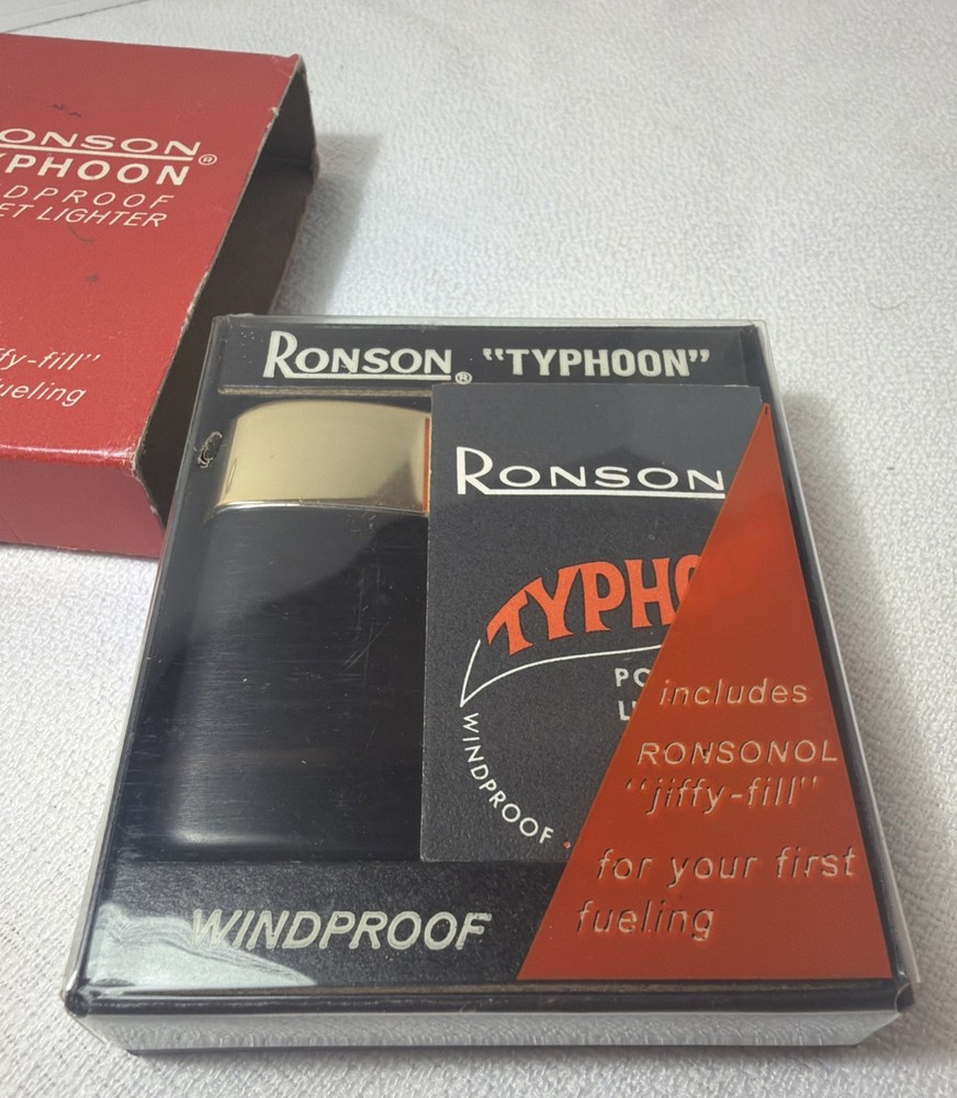 vintage ronson typhoon lighter Mint