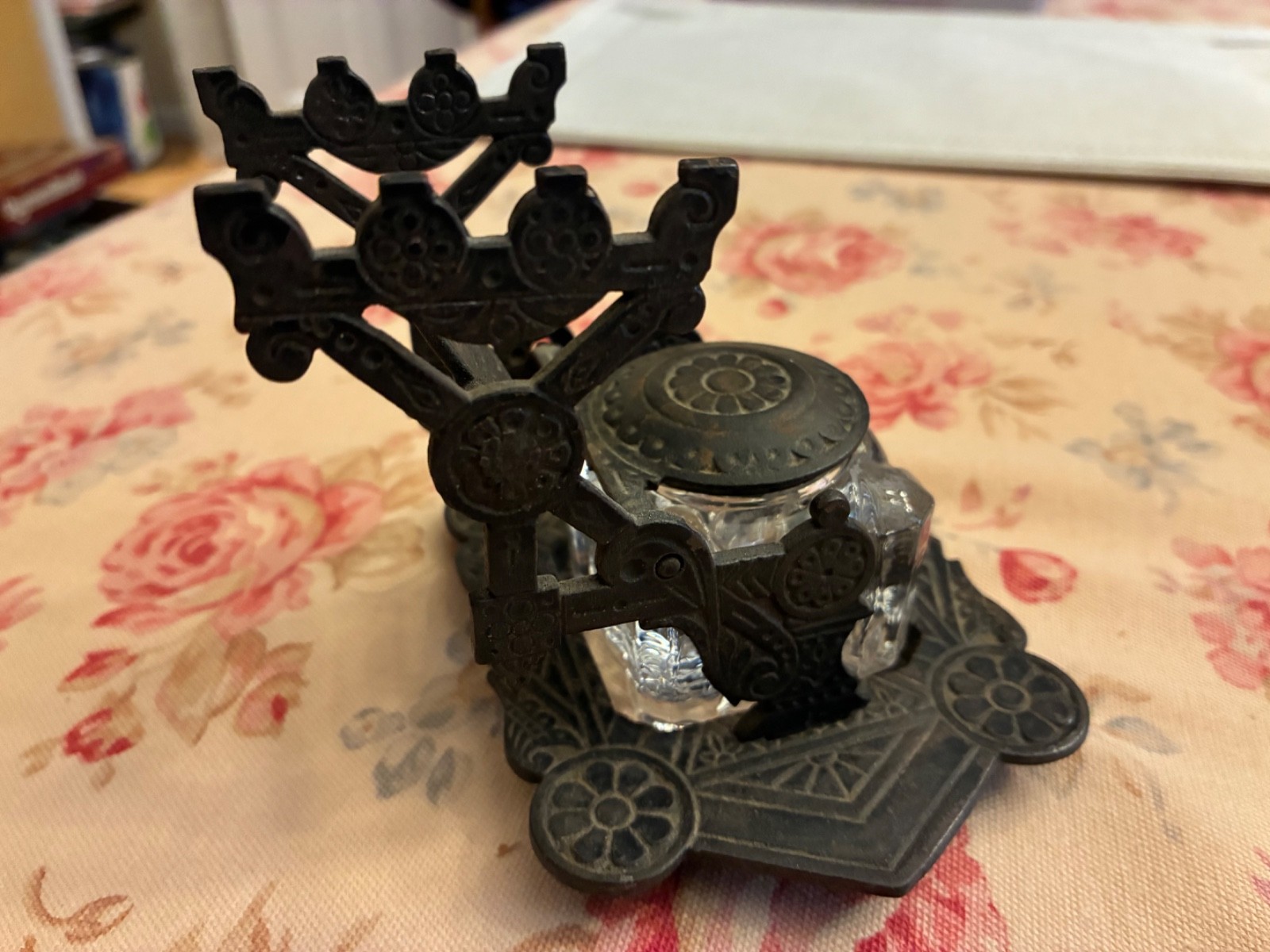 Antique Art Nouveau Judd Inkwell Pen Holder Cast Iron Nov. 25 1879