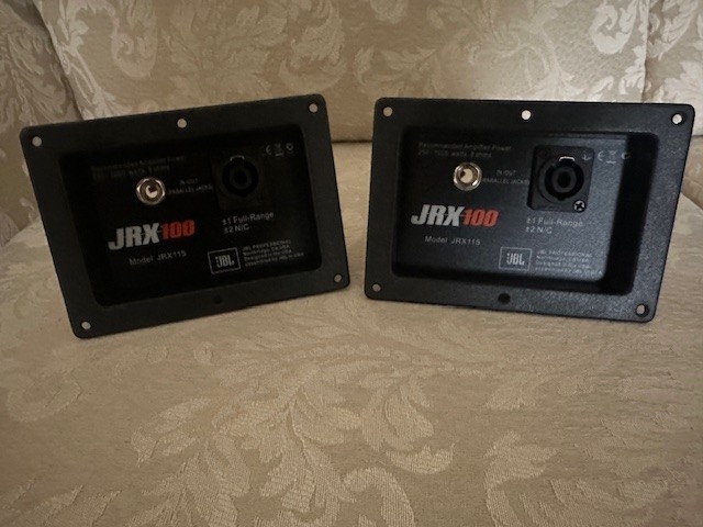 2 JBL Speaker Connectors (Parts)