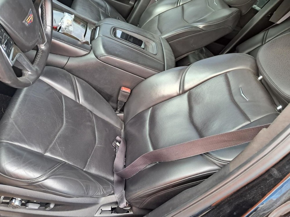 ESCALAESV 2017 Glove Box 4809120