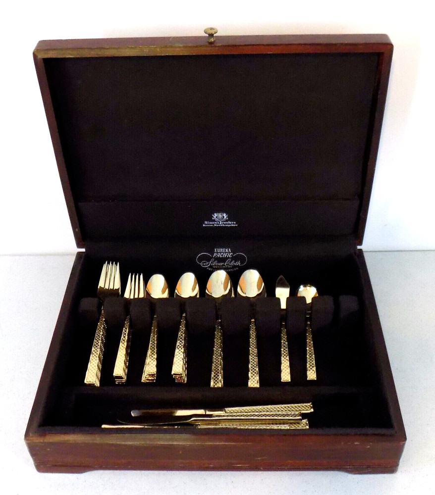47 pc Stanley Roberts Arbor Pattern Gold Electroplate Flatware Set + Chest