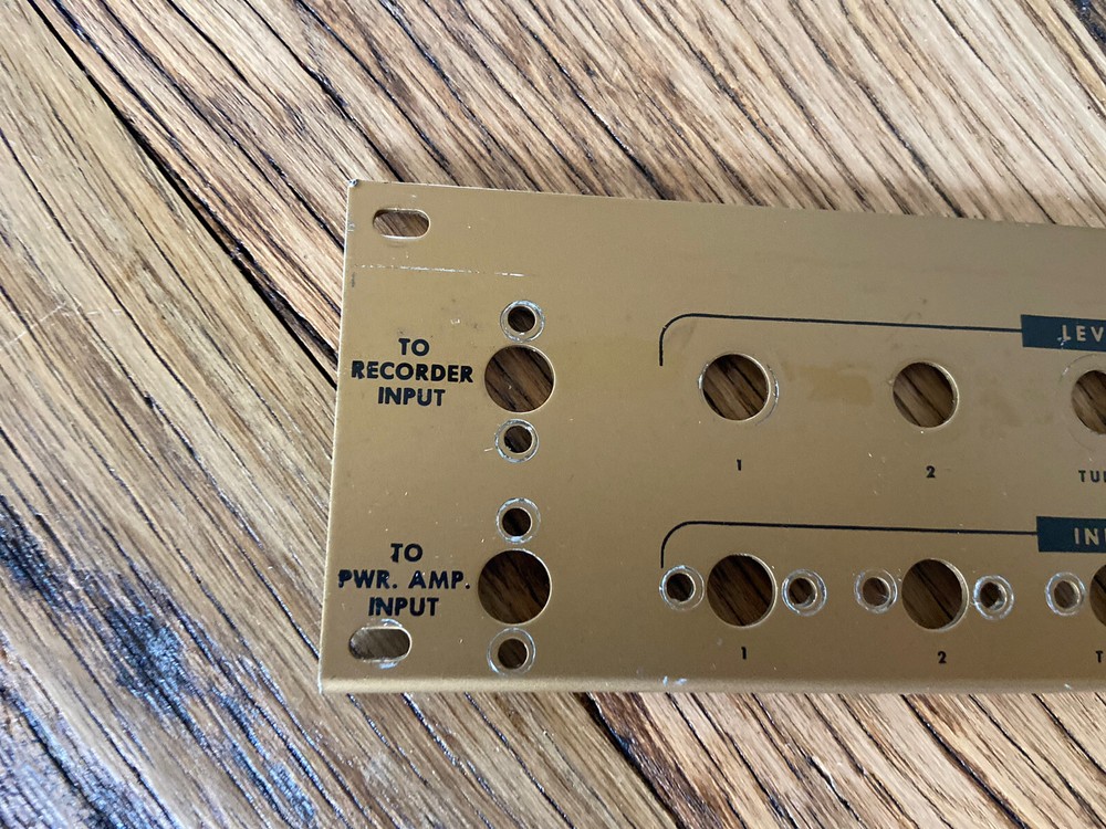 Heathkit WA-P2 Tube Preamplifier Back Panel