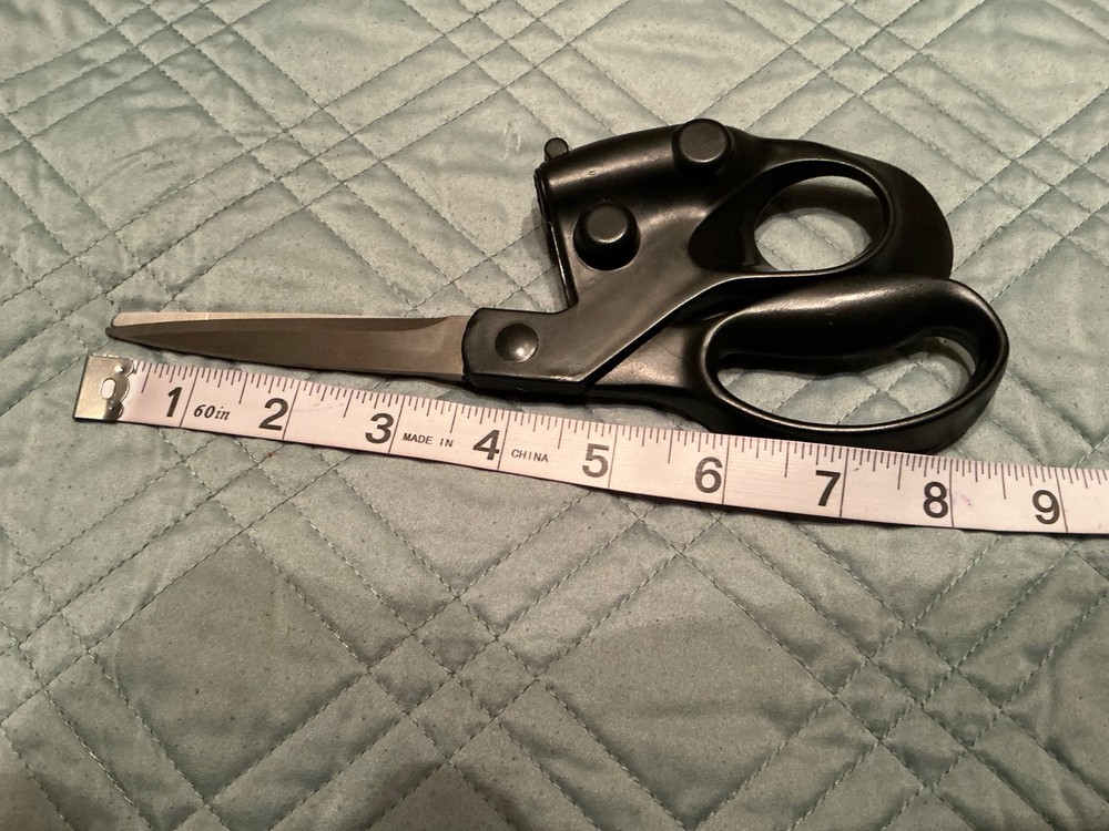 🌸 Multifunctional Laser Guided Cuts Straight 8.5” Black Handle Scissors 🌸