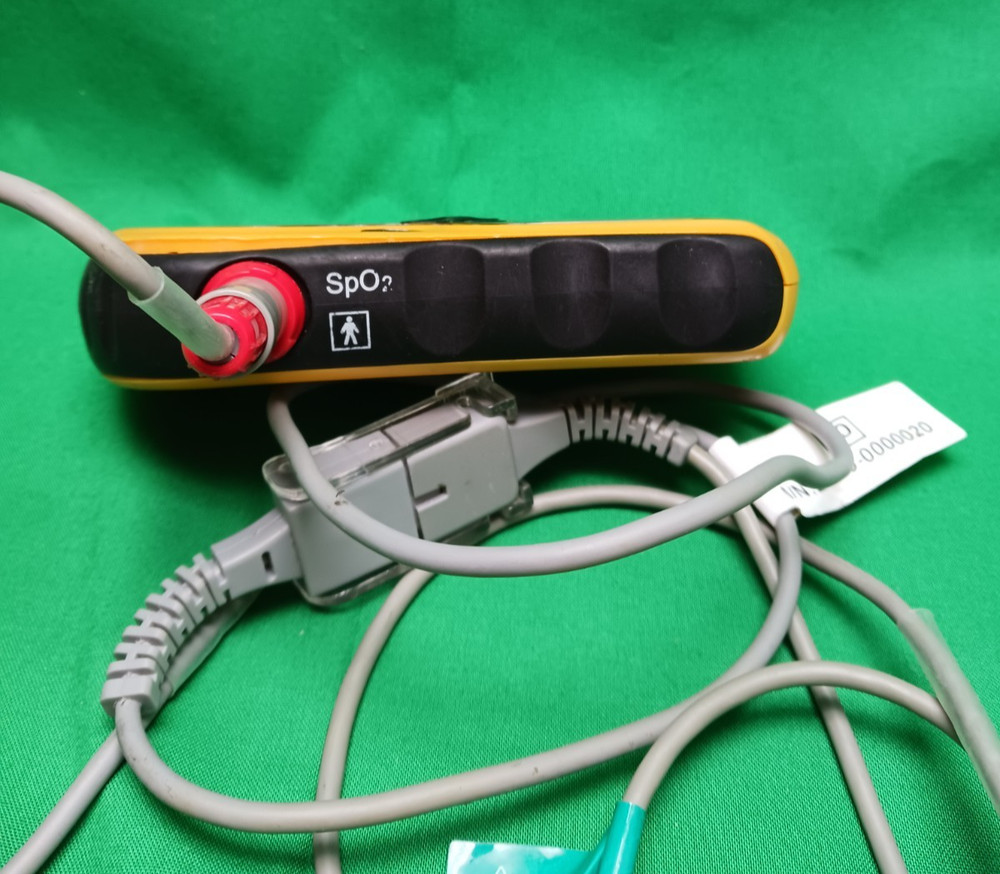 Devon Handheld Pulse Oximeter Mpdel PC-66 For Parts