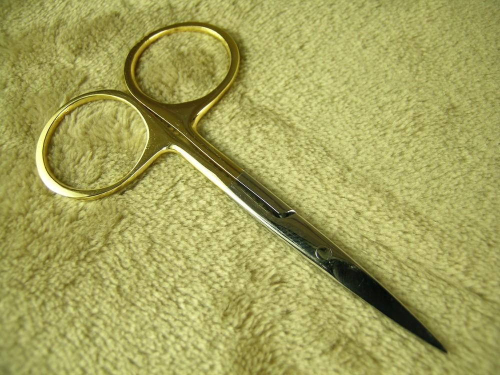 SCISSORS STANDARD GOLD RINGS 3 1/2" #031