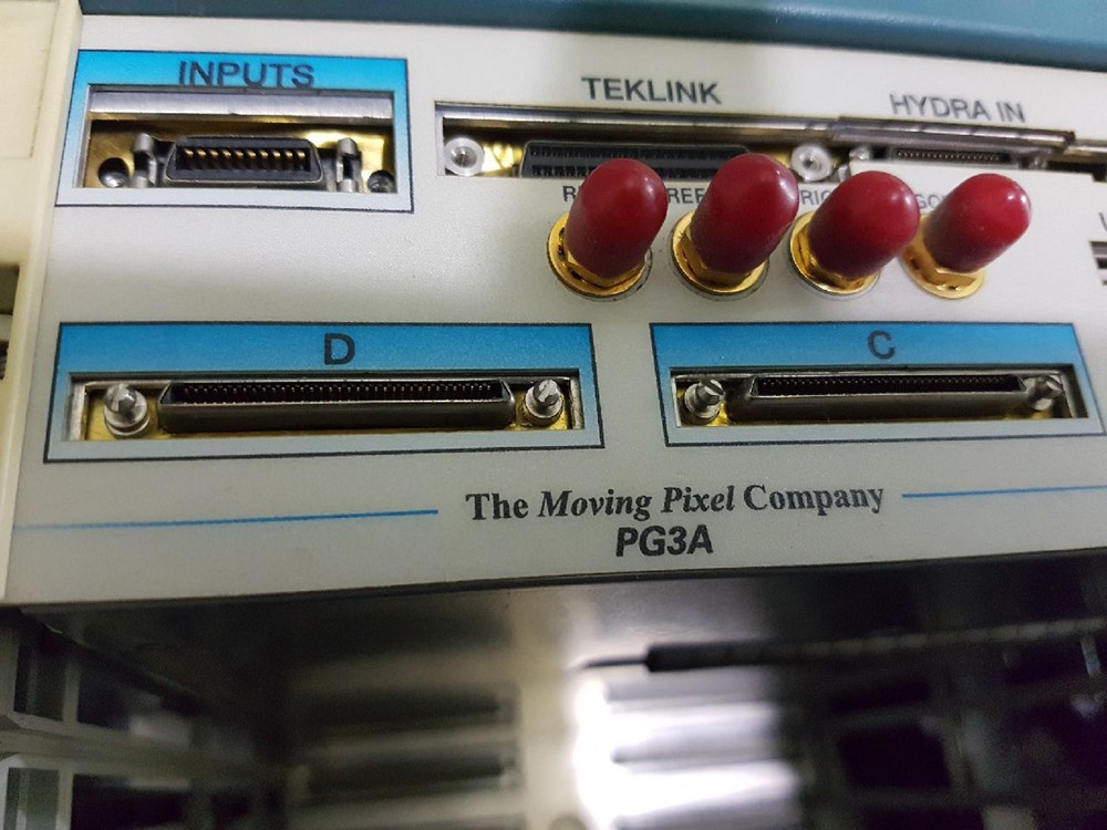 Tektronix TLA7012 Logic Analyzer + TLA7S16 Module + PG3A Patte Generator