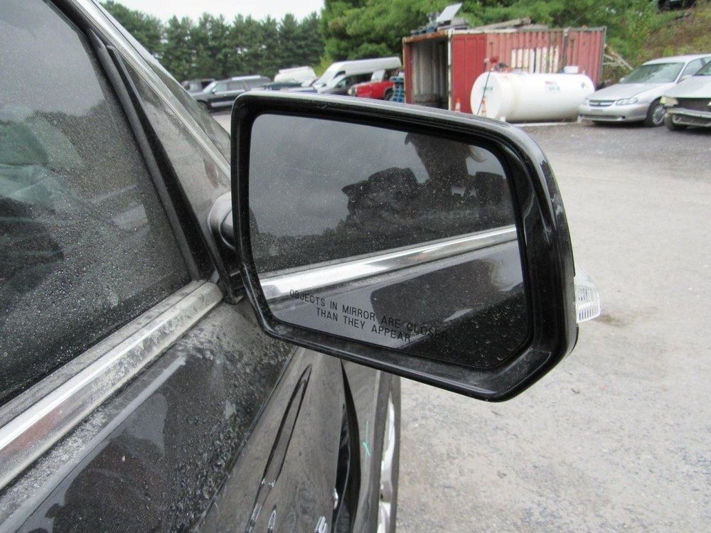 TRAVERSE 2018 Glove Box 1072814