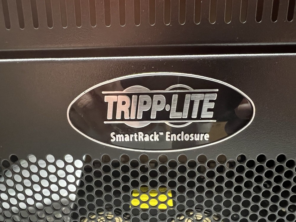 Tripp Lite SRW6UDPVRT SmartRack 6U Wall-Mount Enclosure Cabinet – New