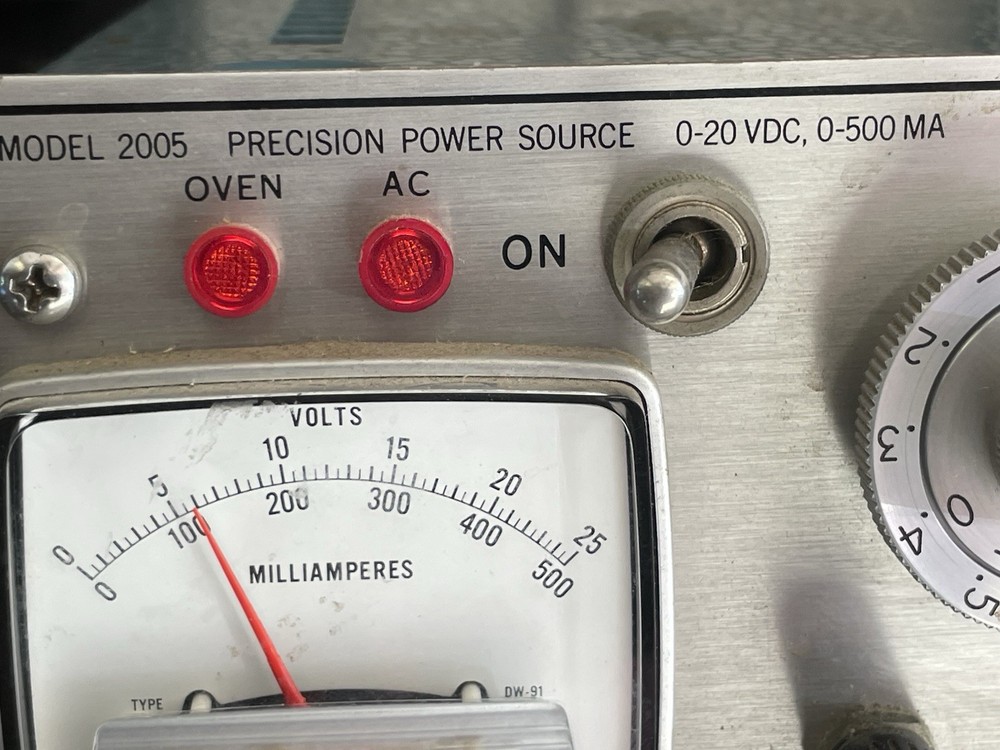 P D DESIGN MODEL 2005---PERCISION POWER SOURCE