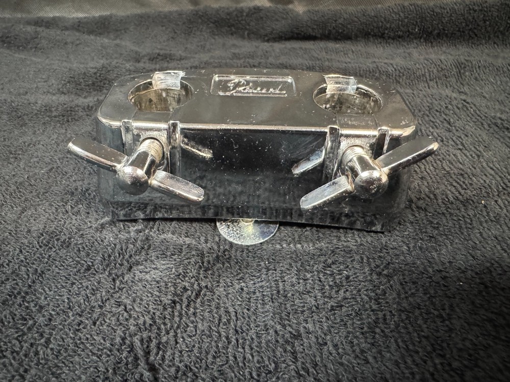 Pearl Forum double post bass mount + all hardware. Excellent condition.