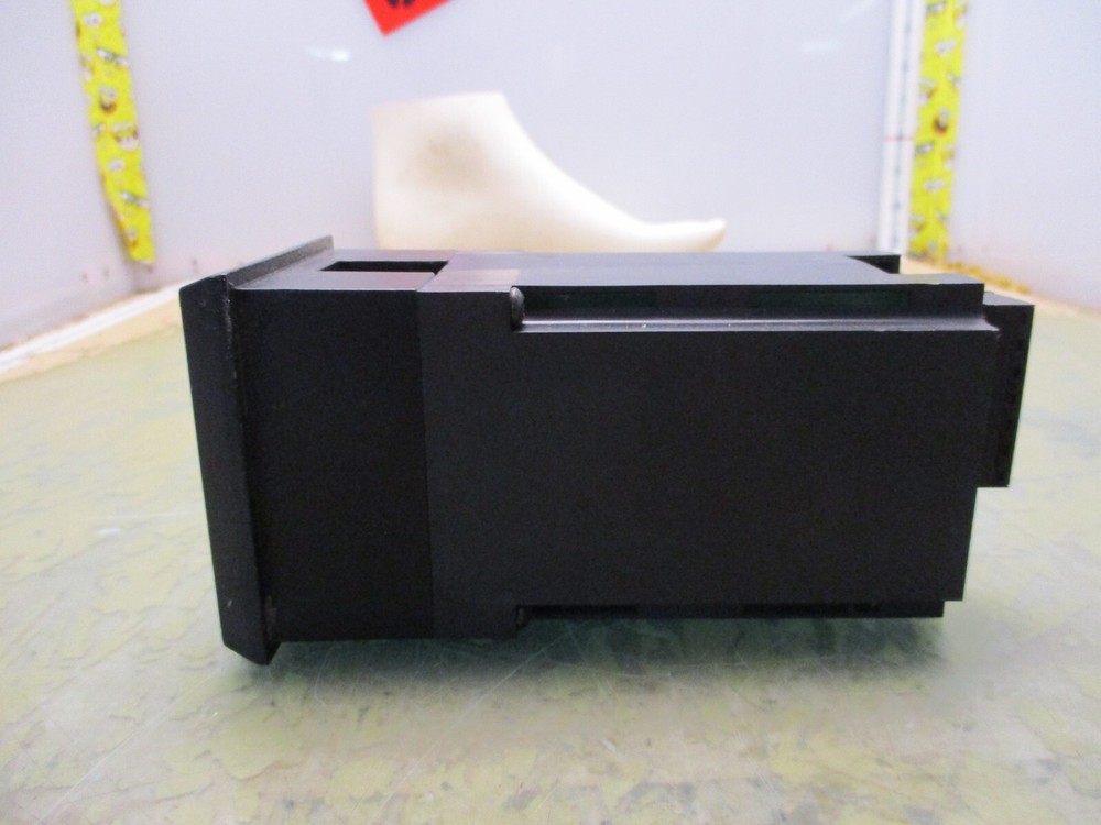 Red Lion Controls LIBT1E00 Libra Series Timer [4*R-20.5]