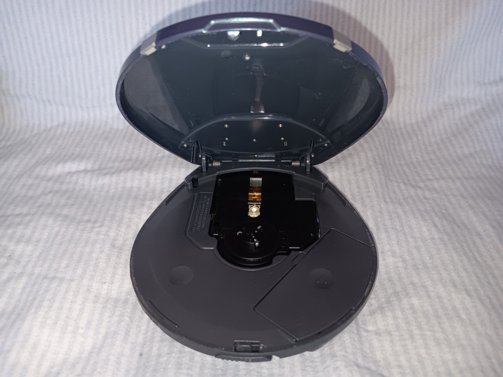 Philips CD Player 45 ESP4 Jogproof Model AX5015/17 with Case Tested Working