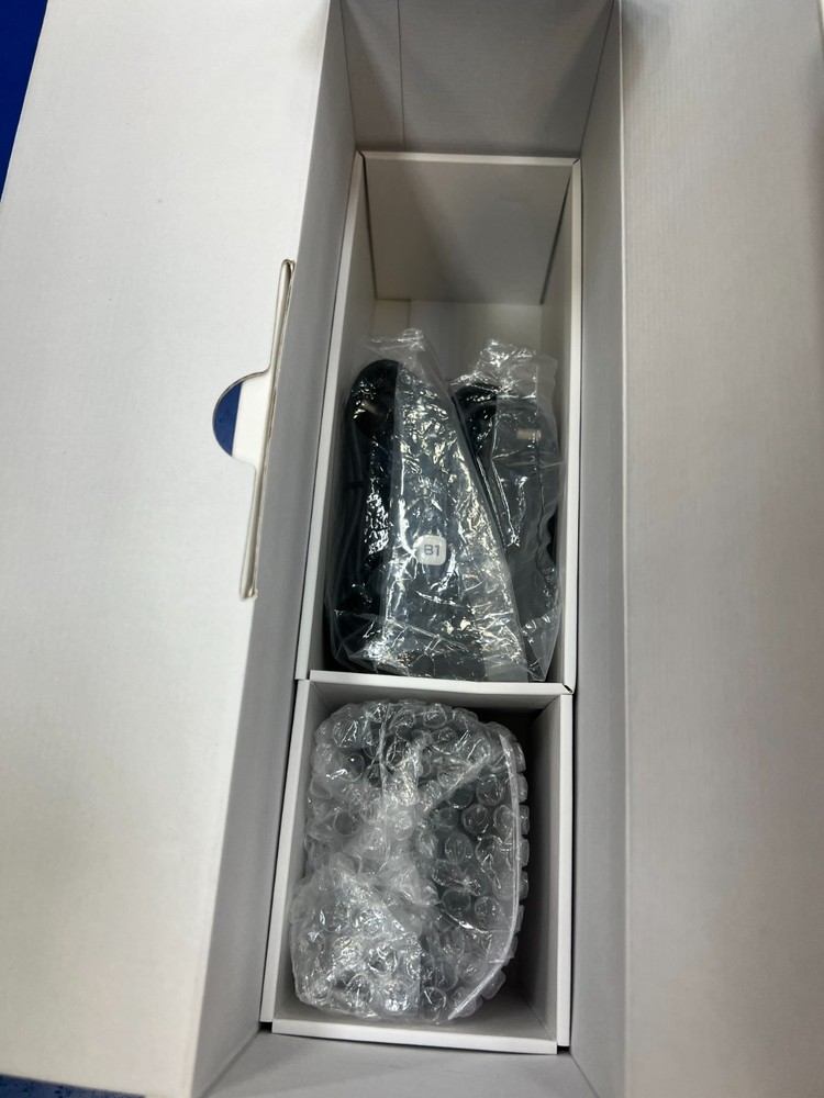 HTC VIVE Pro VR Headset - Blue