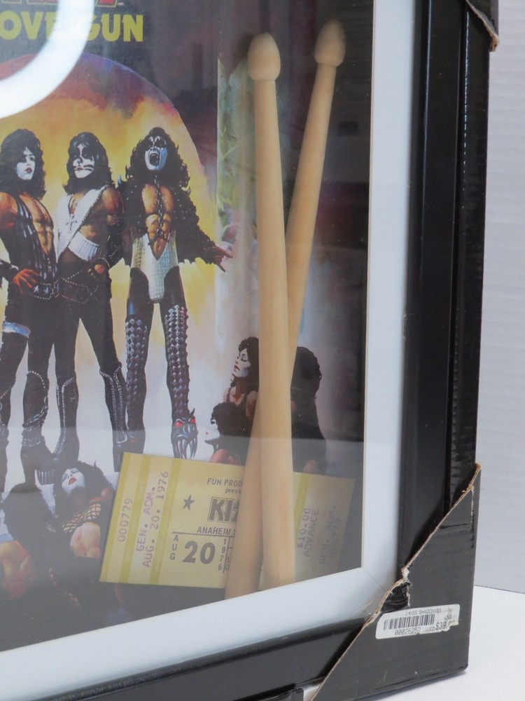 KISS LOVE GUN SHADOWBOX OFFICIAL 2006