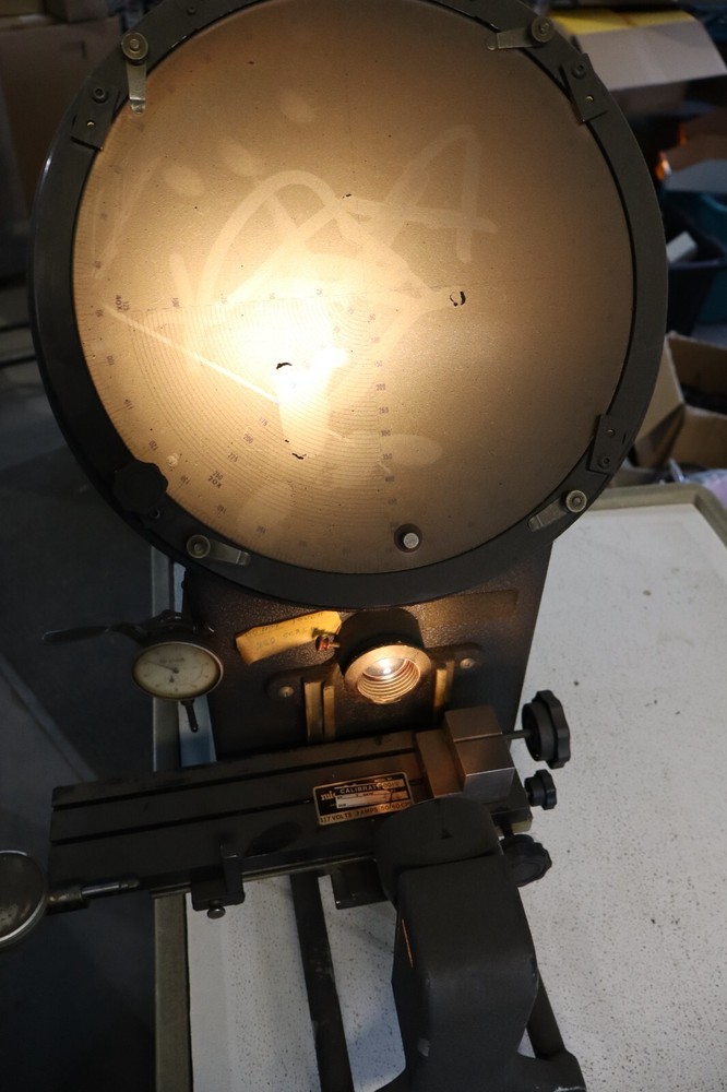 Micro Vu 500HP Bench Top Optical Comparator