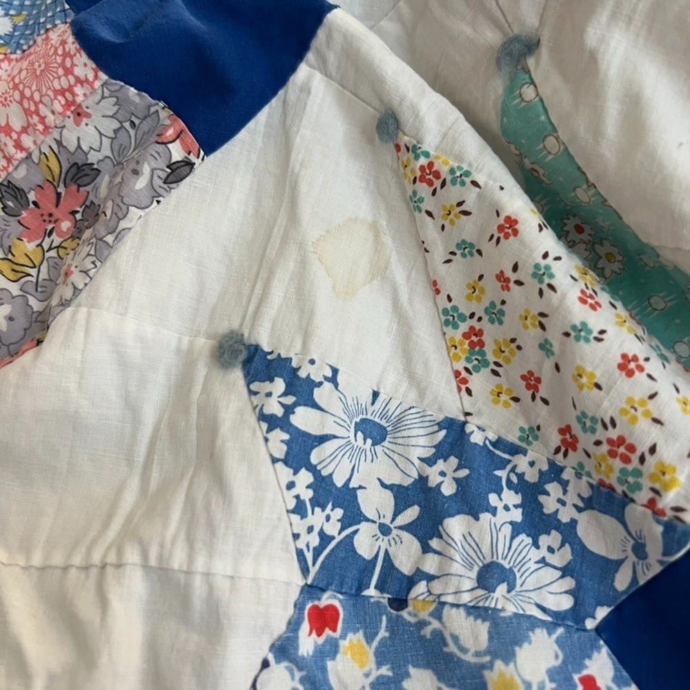 Handmade Fan Quilt Patchwork Floral Pattern Reversible 71.5"x 67"