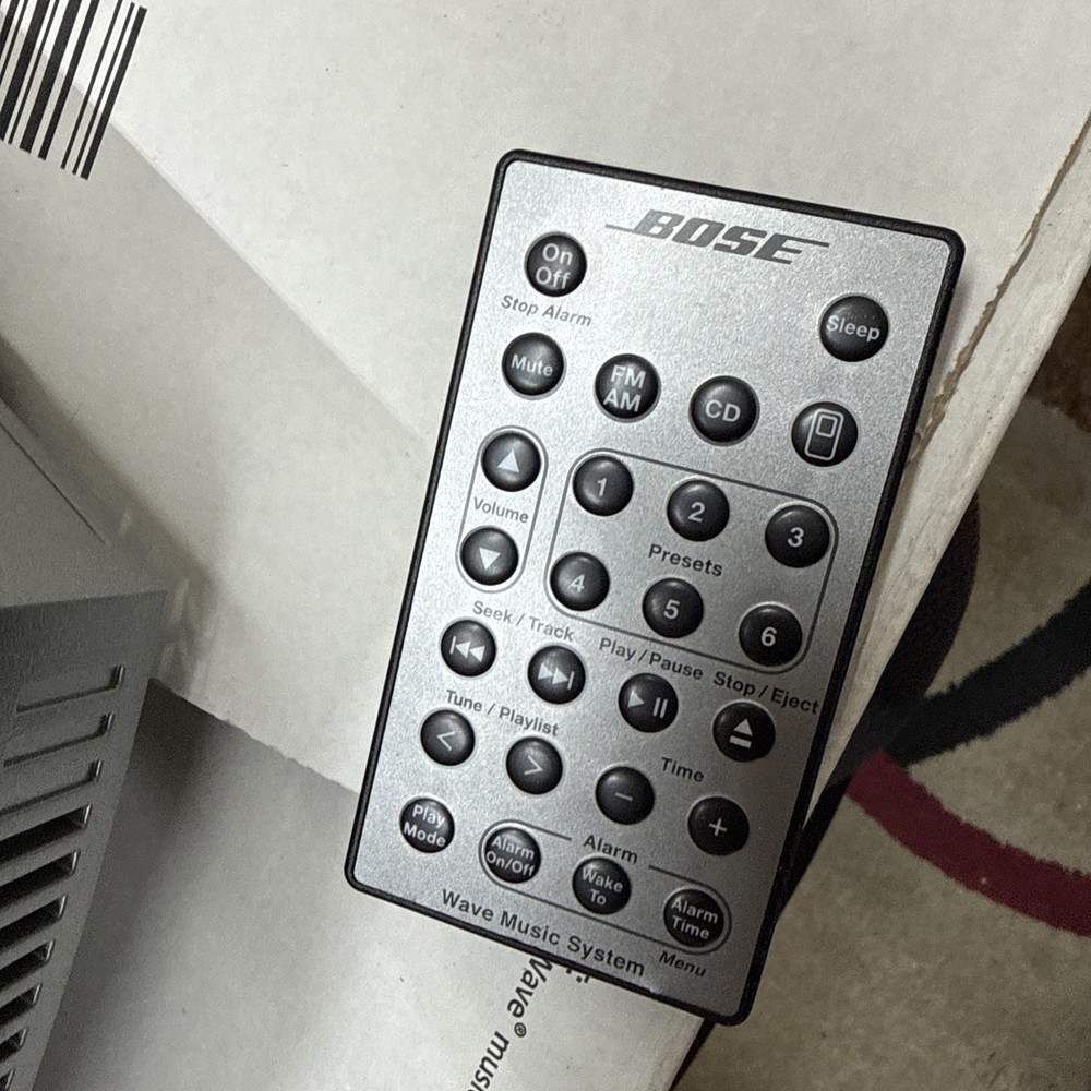 Bose Wave Music System CD Player 044417 Titanium Silver With Box, Remote,