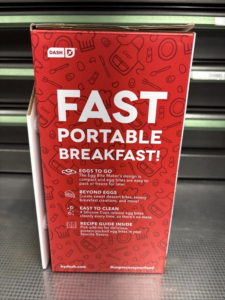 New DASH Egg Bite Maker; Makes X4 Egg Bites, 420 Watts. Mod #DBBM400GBAQ04 - NIB
