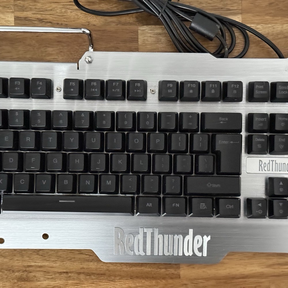 RedThunder K-900 Wired Semi-Mechanical Version Gaming Keyboard Metal Frame Win