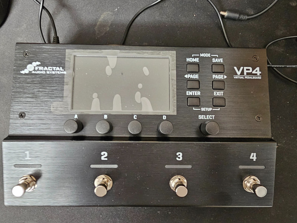 Fractal Audio Systems VP4 Virtual Pedalboard Multi Effects Processor