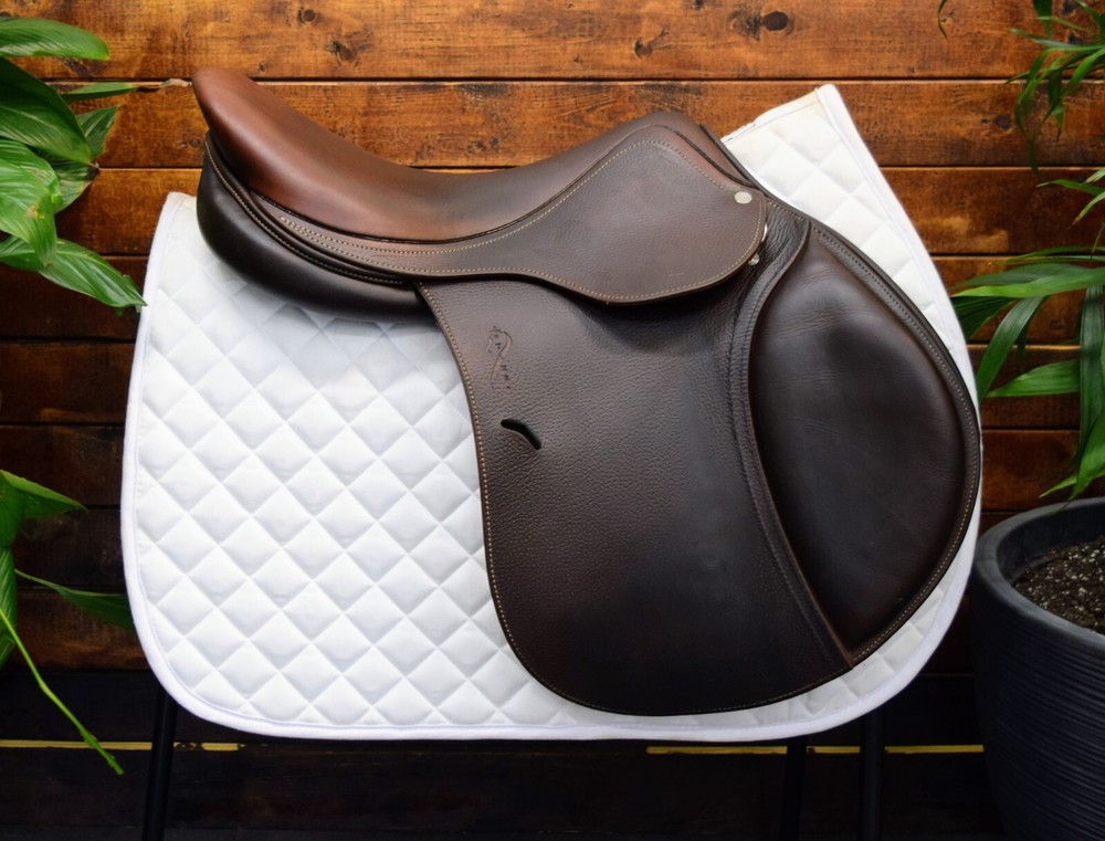 17.5" Antares Connexion 2A (2020) *Forward Flaps*