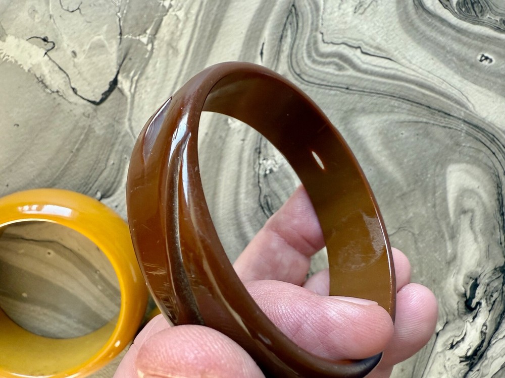 3 THICK BAKELITE BRACELETS TESTED EXC CONDITION ONE CARVED