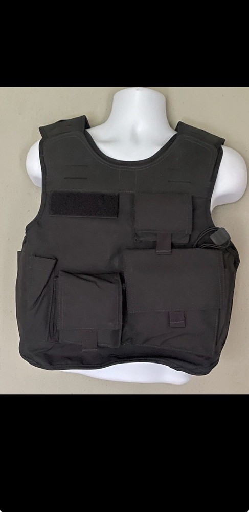 Safariland Plate Vest Black Adjustable Durable Multiple Pockets Nylon