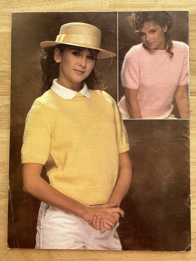 Bernat Knitting Patterns Leaflet for Classic Sweaters No. 512 Vintage 1983