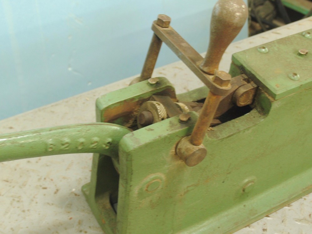 Multiform Bender J.A RICHARDS BRIDGER #MHDB-1144