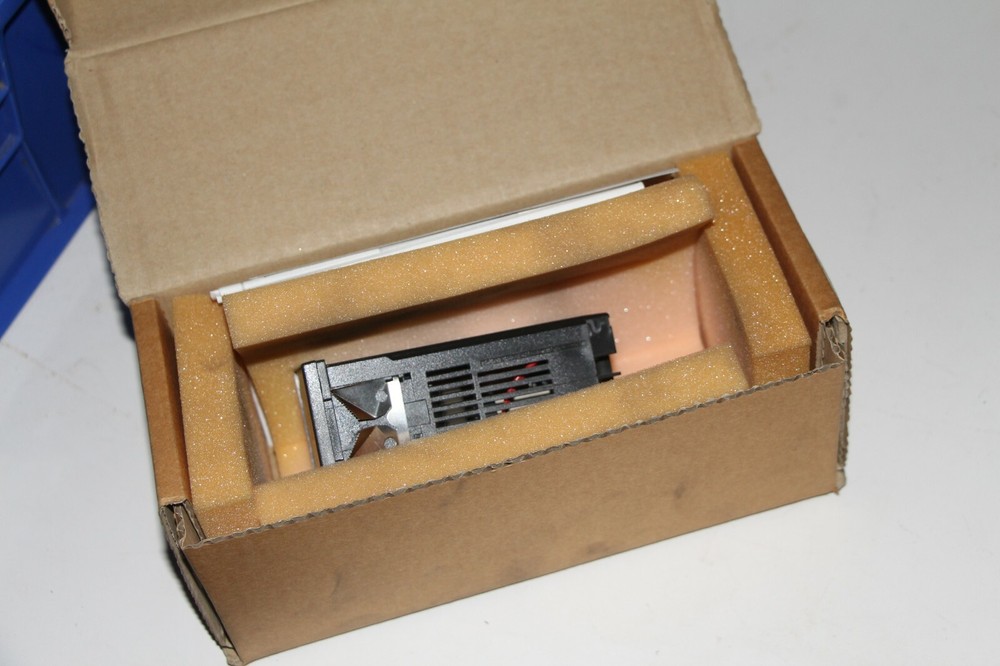 New RKC Temperature Control REX-S100 S100FJA8-M*NN CE-04202, XPO
