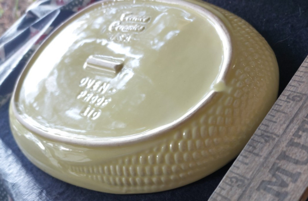 2 Terrace Ceramics Corn Pattern platters 10x8