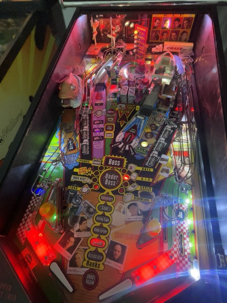 STERN SOPRANOS PINBALL MACHINE BADA BING! LEDs
