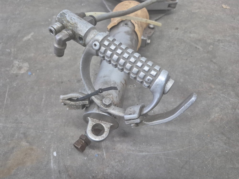 Jarvis 50G Hydraulic Dehorner