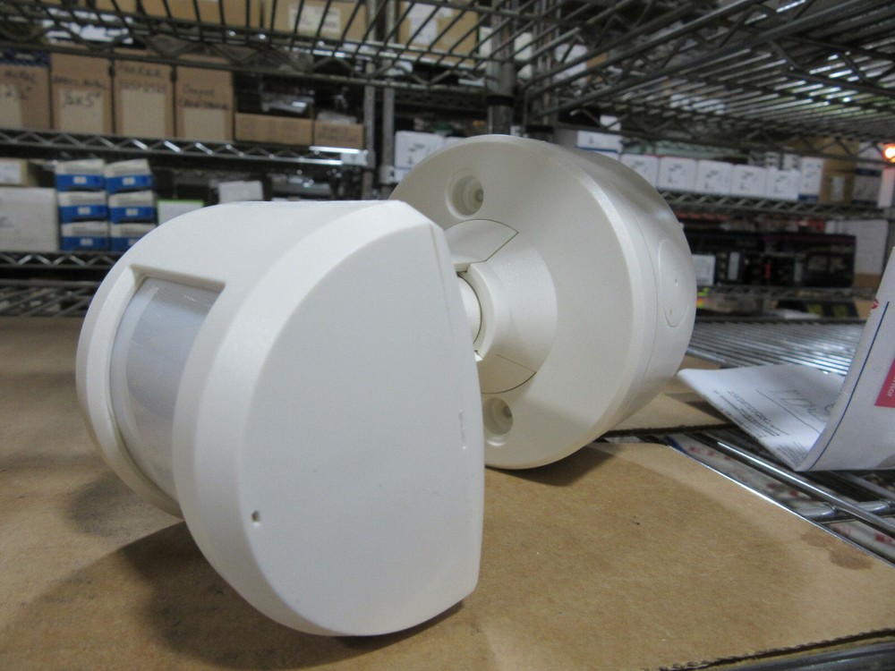 Dynalite By Philips DUS90CS Universal Sensor 90* Degree Wall or Ceiling NEW!!!