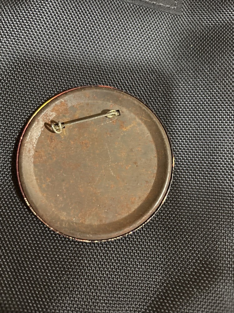 Kiss Button Vintage 1977