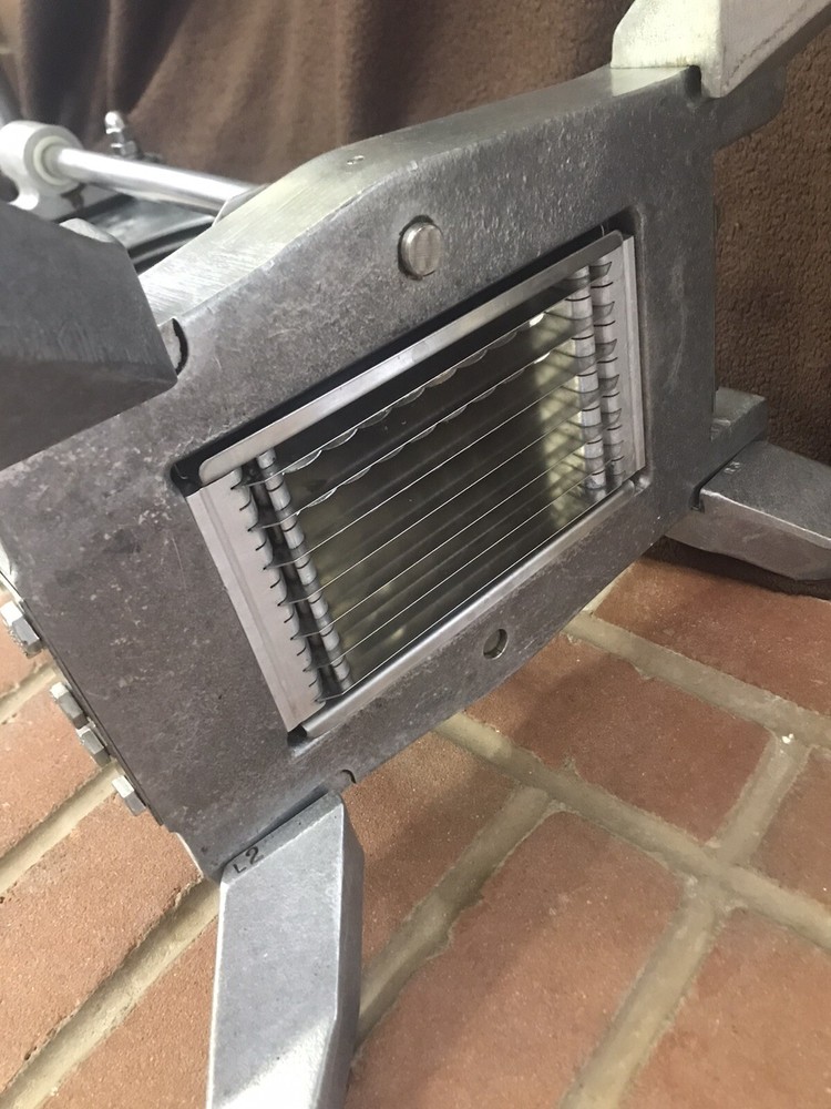 Nemco Easy Onion Fruit Vegetable Slicer