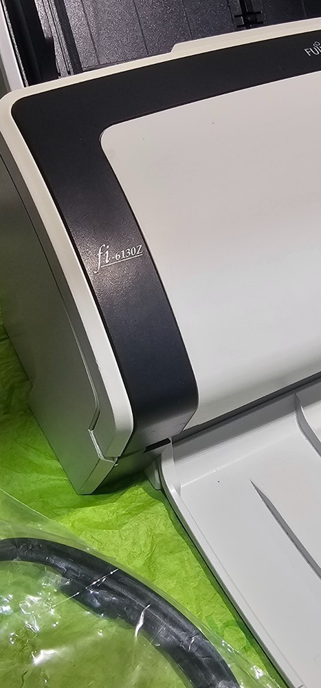 Fujitsu Fi-6130Z Color Duplex Sheet-Fed Document Scanner w/Bundle WORKS