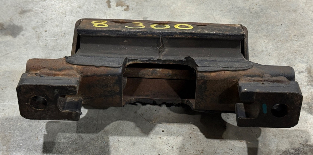 Automatic Transmission Mount 22739529