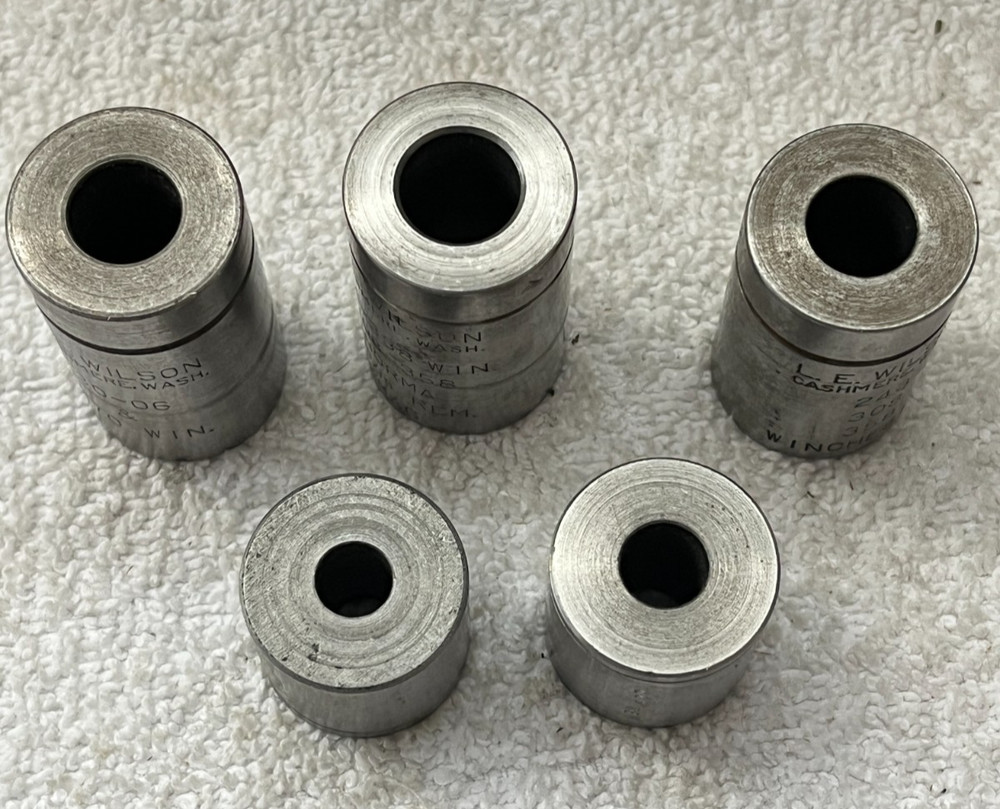 L. E. Wilson Trimmer Micrometer Adjustment Case Trimmer & 5x Shell Holders