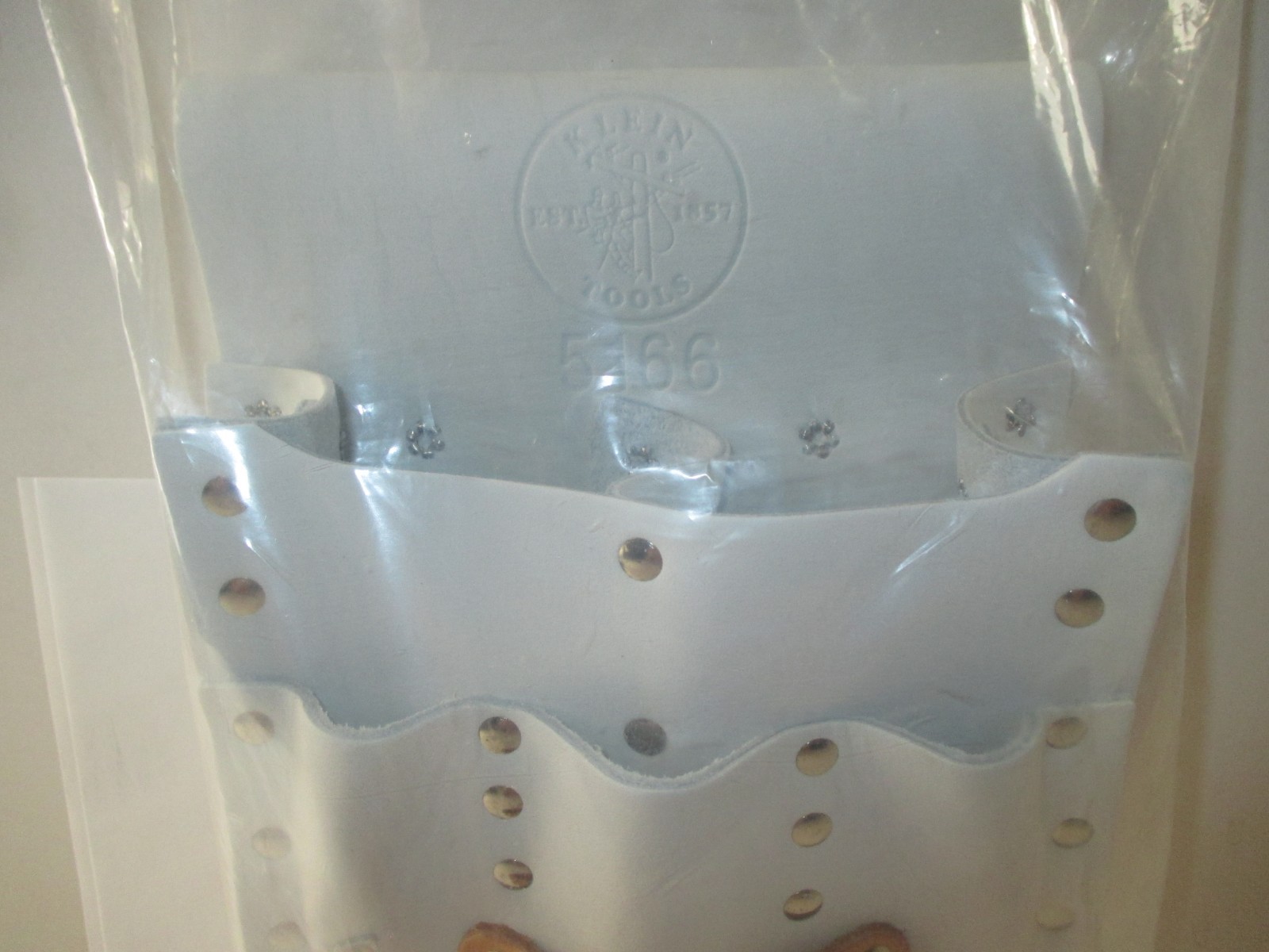 KLEIN TOOLS 5166~7-POCKET - WHITE LEATHER TOOL POUCH~CHICAGO,ILLS. USA~BRAND NEW