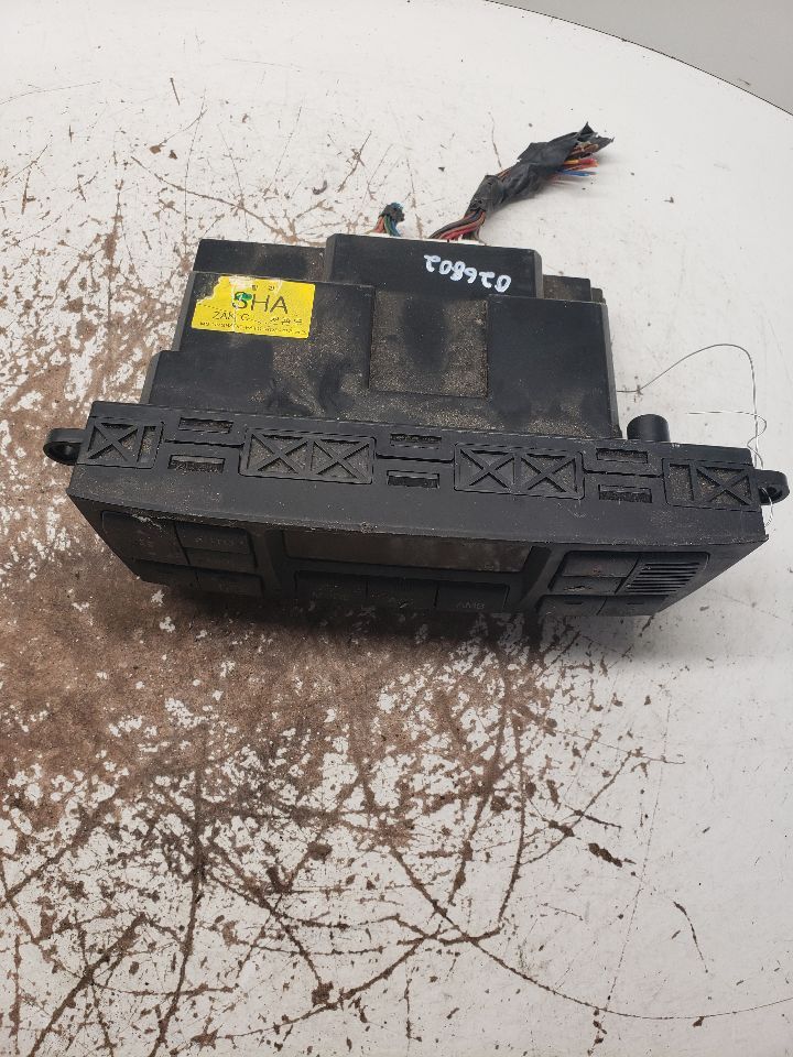 Used A/C Selector Switch fits: 2004 Kia Optima automatic temperature control w/o