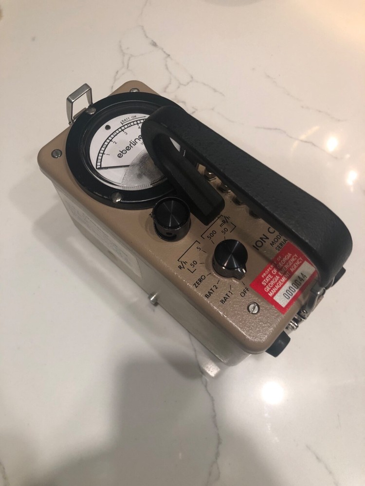 Eberline RO-2A Radiation Survey Meter