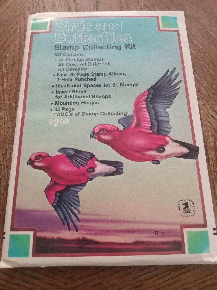 VINTAGE MINKUS A GUIDE TO STAMP COLLECTING 1962 IN GREAT SHAPE + 3 stamp kits
