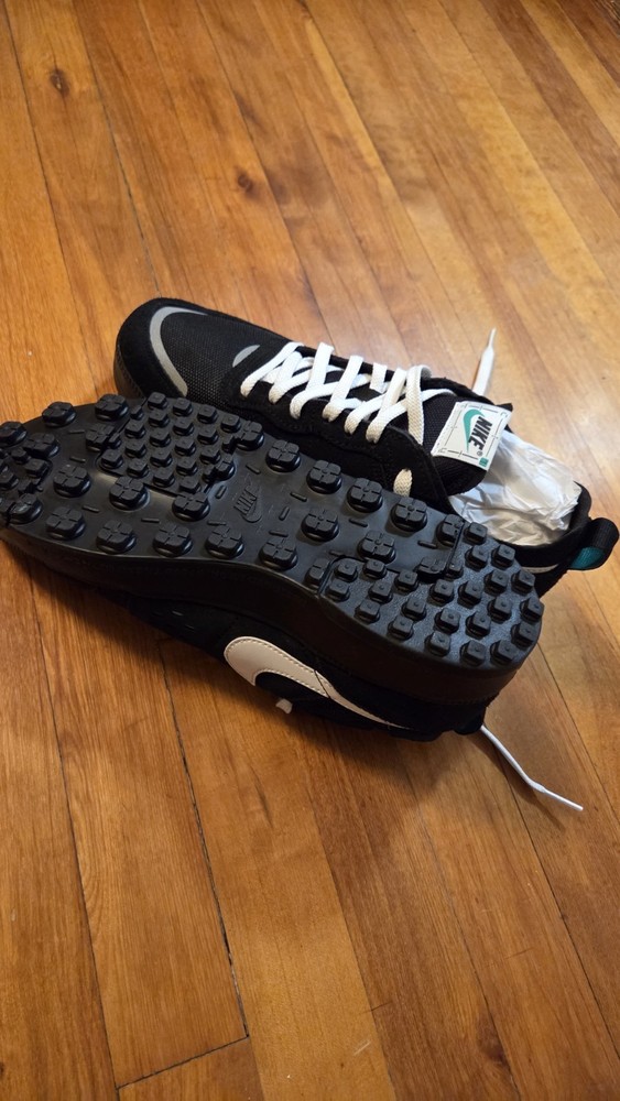 Size 9.5 - Nike C1TY Black